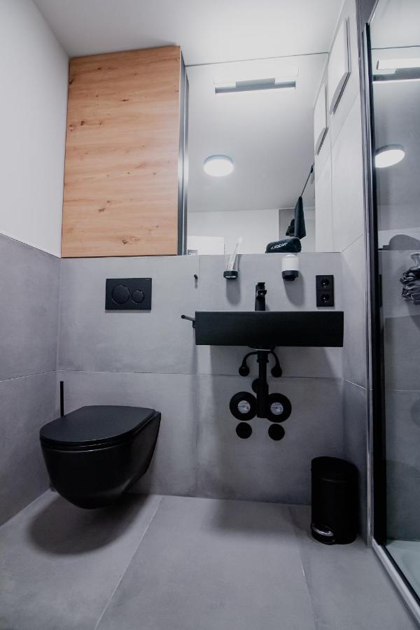 Kocak - Exklusives Apartment In Zentrumsnaehe Ройтлинген Экстерьер фото